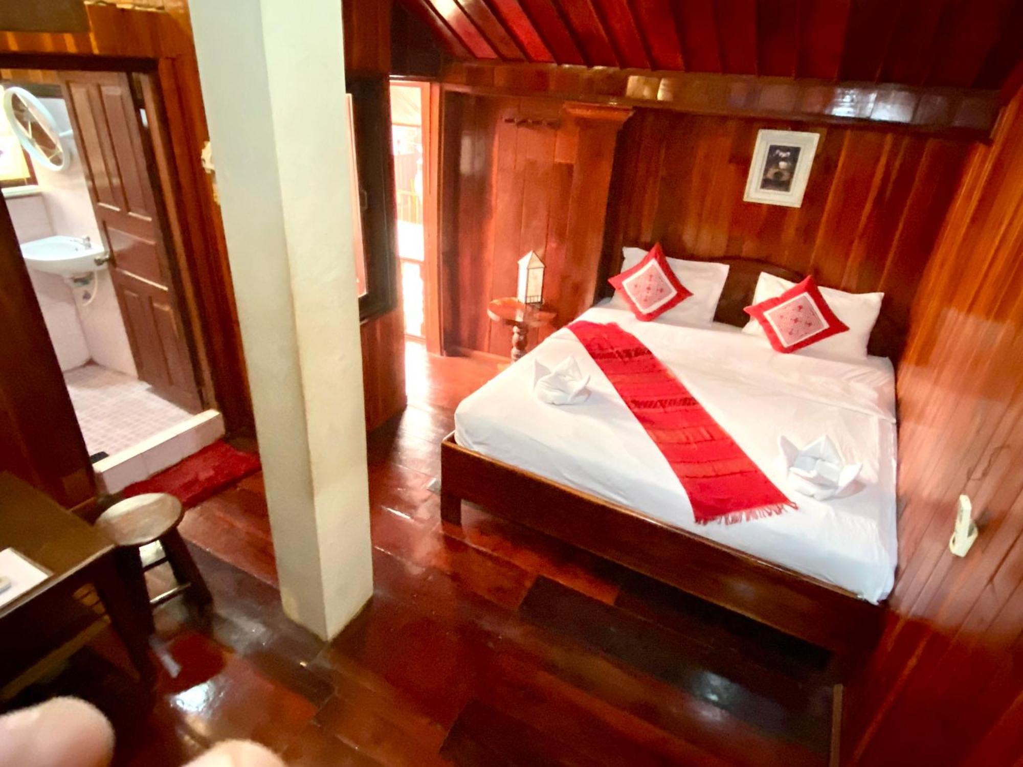 Soutikone1 Guesthouse Luang Prabang Luaran gambar