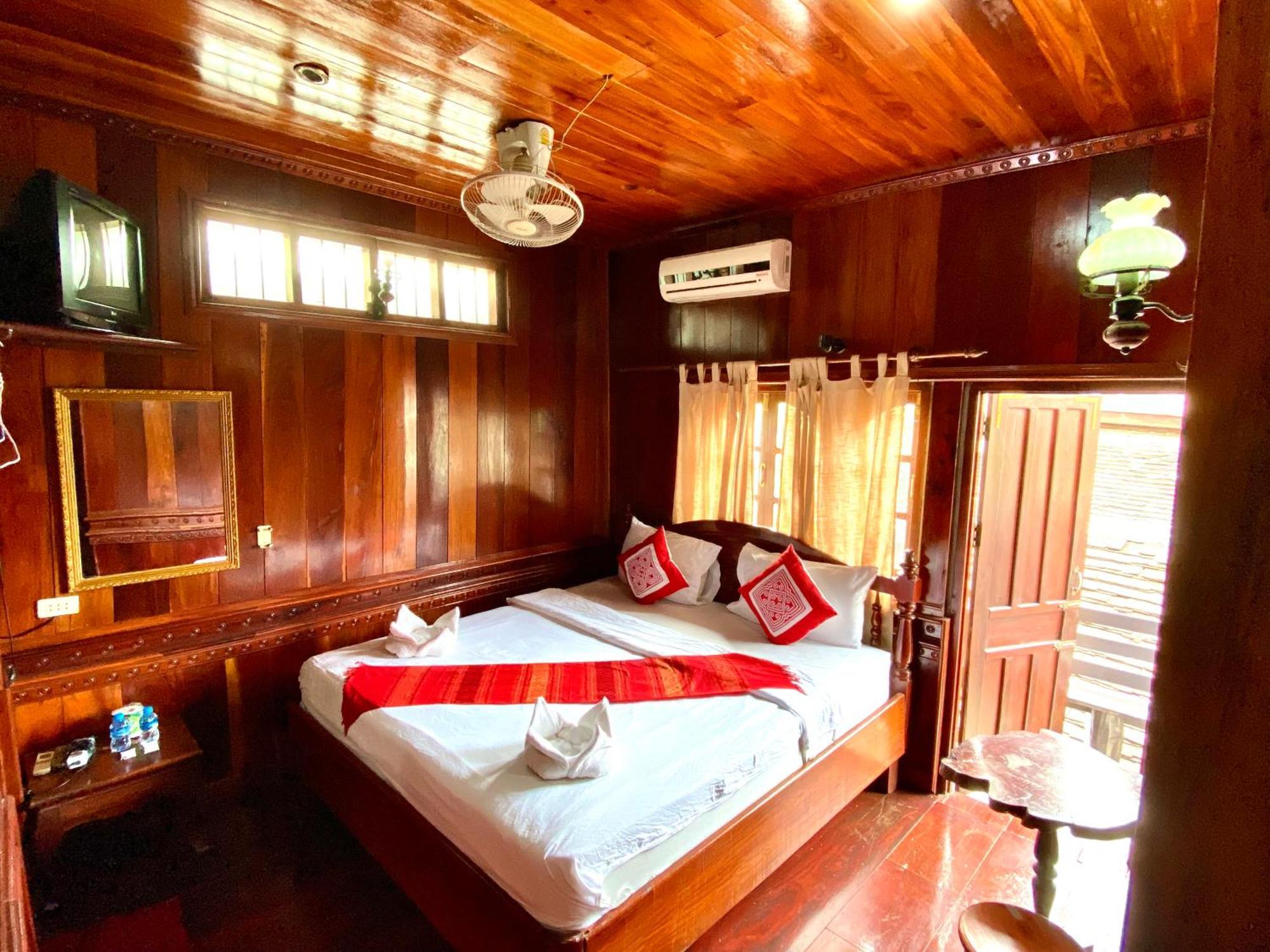 Soutikone1 Guesthouse Luang Prabang Luaran gambar