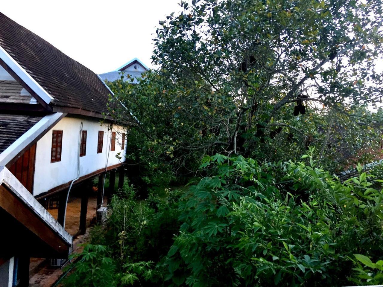 Soutikone1 Guesthouse Luang Prabang Luaran gambar